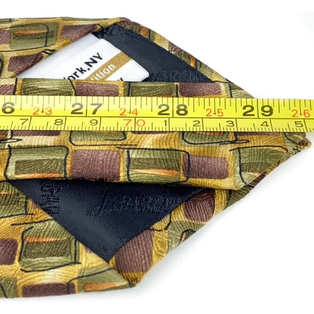 Jerry J Garcia New York NY Collection #40 Tie Limited Edition 100% Silk Necktie